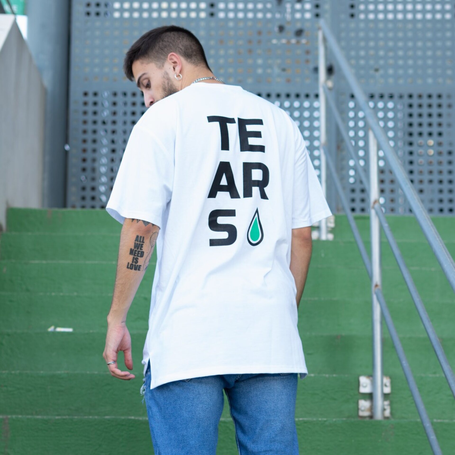 VERTICAL WHITE OVERSIZE T-SHIRT - 3